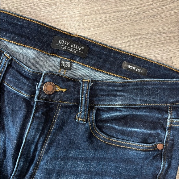 Judy Blue Wide Leg Crop Stretchy Jeans Size 11 - Picture 2 of 7